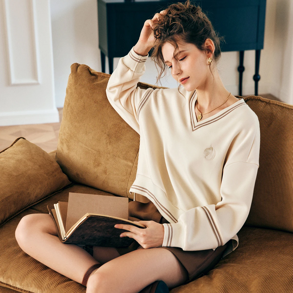 OLrain Women Pullovers 2025 Spring Summer French V-Neck Pullover Hoodies Loose Colorblock Air Cotton Tops Casual Chic N56QR63285