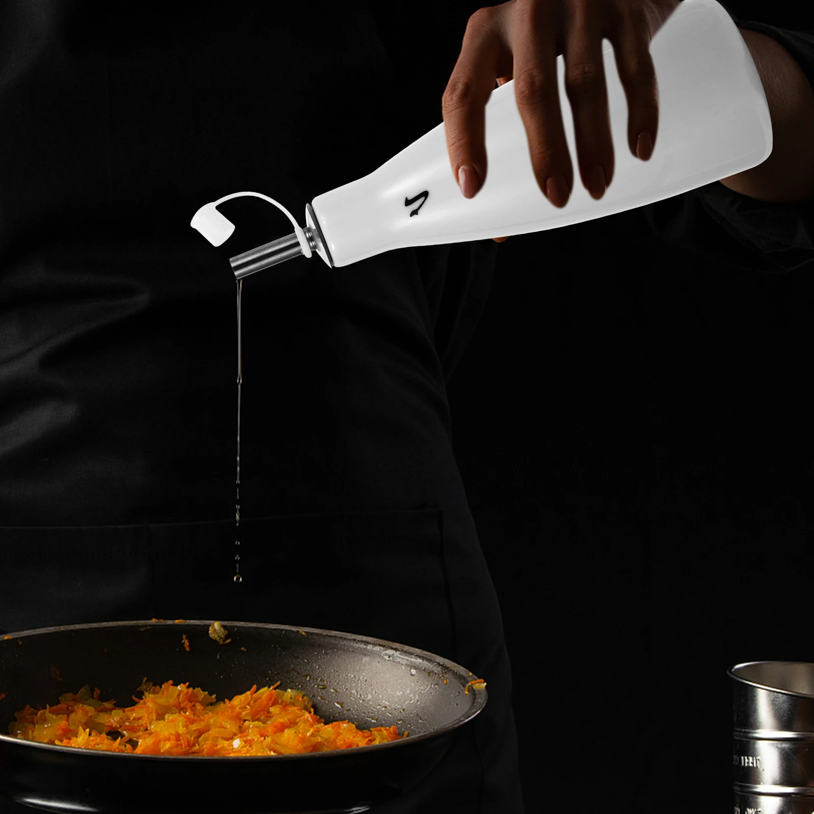 

2Pcs Ceramic Oil Vinegar Bottle High-Grade Multifunctional Condiment Jar for Kitchen Storage Soy Sauce Spice Container Household