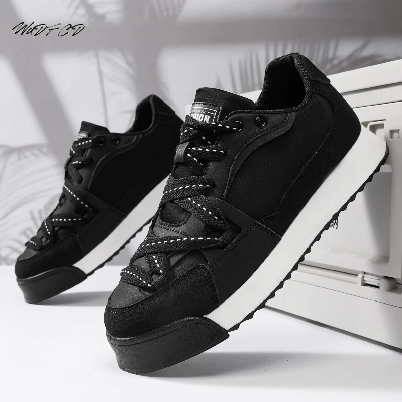 Sneakers Casual Plus Size 45 Mens Designer Retro Running Shoes Fashion Microfiber Leather Fabric Height Increased Platform Shoes