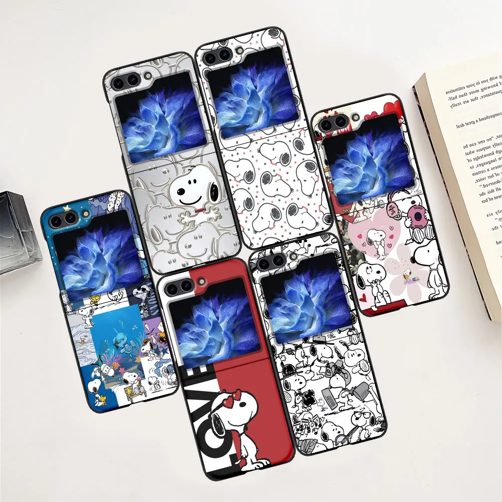 S-Snoopy Cartoon Luxury Mobile Phone Case for Samsung Galaxy Z Flip5 Black Cases Cover Z Flip 5 Hard PC Folding Coque Zflip5