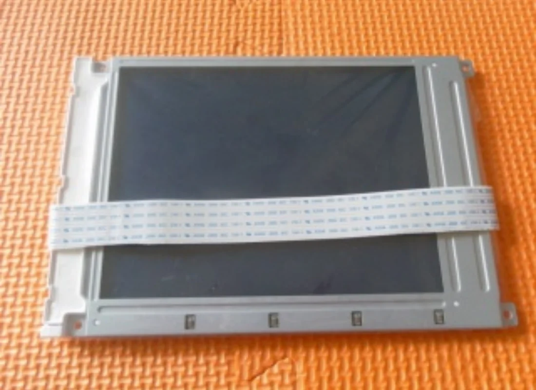 

LM057QB1T073 Оригинальный 5,7-дюймовый ЖК-экран 320*240
