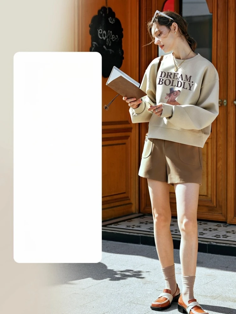 OLrain 아메리칸 2025 가을 스웨트셔츠 레트로 프린팅 O넥 여성 풀오버 신상 소형 니트 여성 상의 O24CR89002