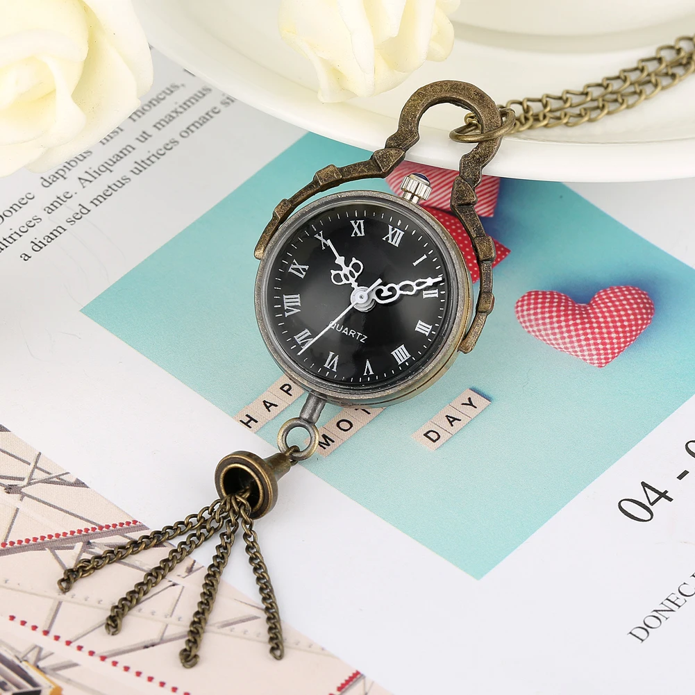 작은 귀여운 투명 유리 공 모양의 펜던트 석영 주머니 시계 로마 숫자 노란색/검정색 다이얼 목걸이 주머니 시계 선물