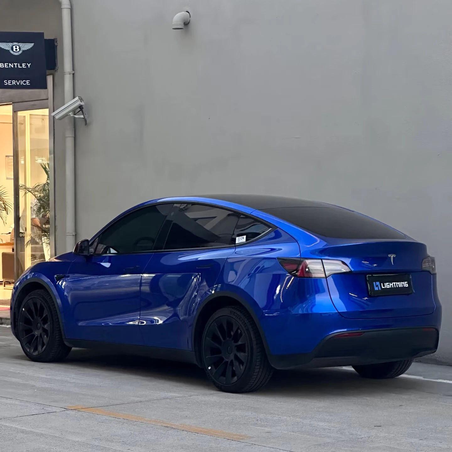 

PET Backing Blue Automotive Vinyl Wrap Glossy Metallic How to Apply Car Wrap Film