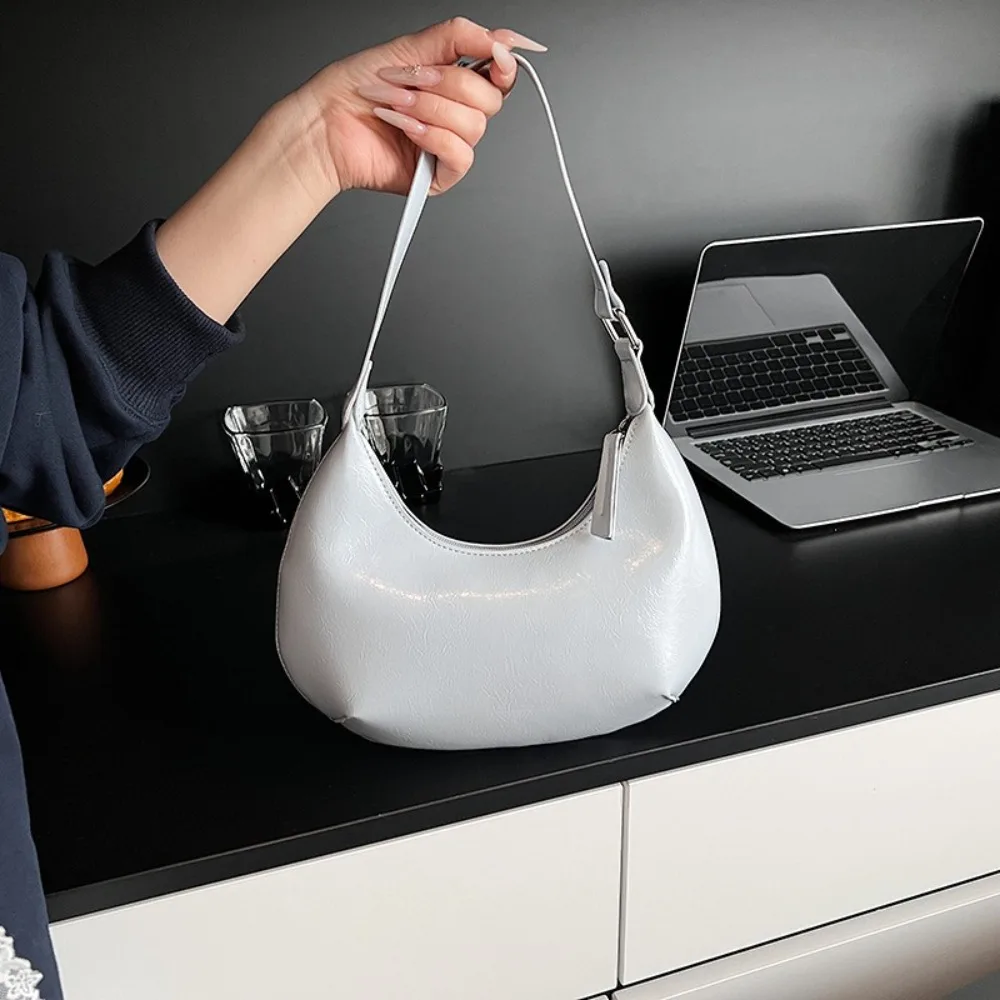 

Solid Color Pu Leather Shoulder Bag Candy Color Handbag Moon Underarm Bag Large Capacity Korean Style Women's Hobo Bag Girl