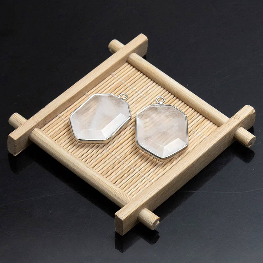 الطبيعية شبه الكريمة الحجر الأبيض كريستال قلادة 23x36 مللي متر سحر النساء/الرجال صنع المجوهرات عقد دي اي واي هدية عيد الحب