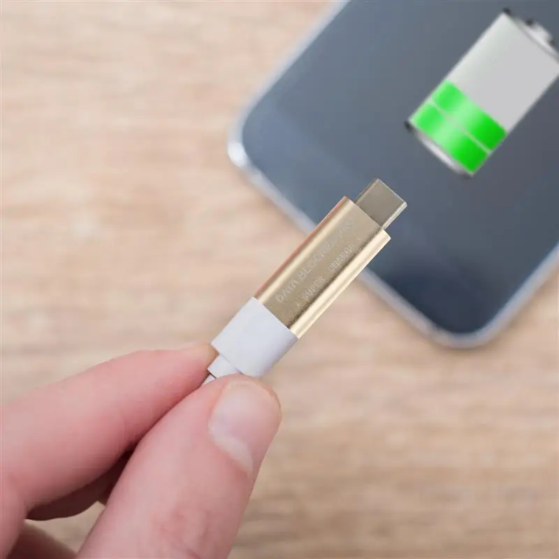 USB Type-C Data Blocker Juice Jacking Prevention Gender Change Connector 5-50V/1-5A fast charge Prevent Data safe for phone PC