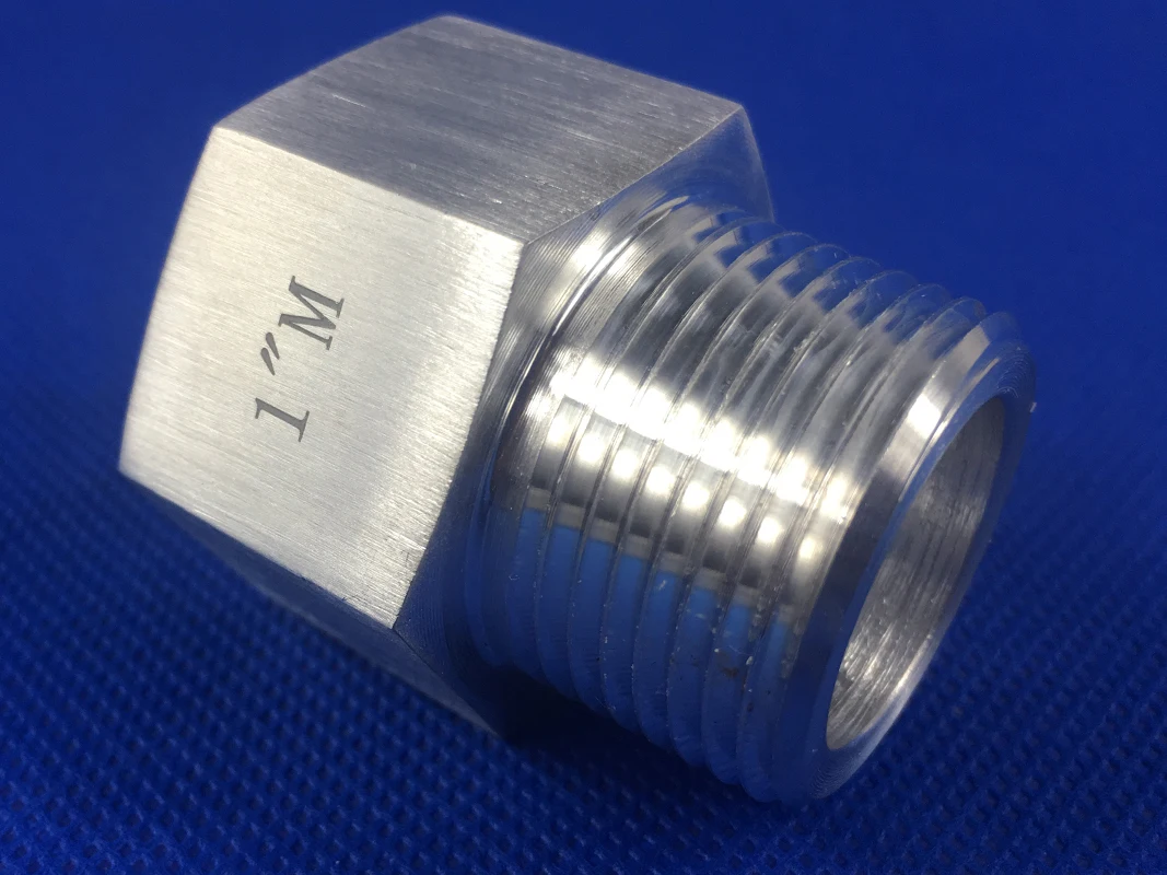 

Aluminum adapter fitting 1" (DN25) NPT male to 1" (DN25) NPT female