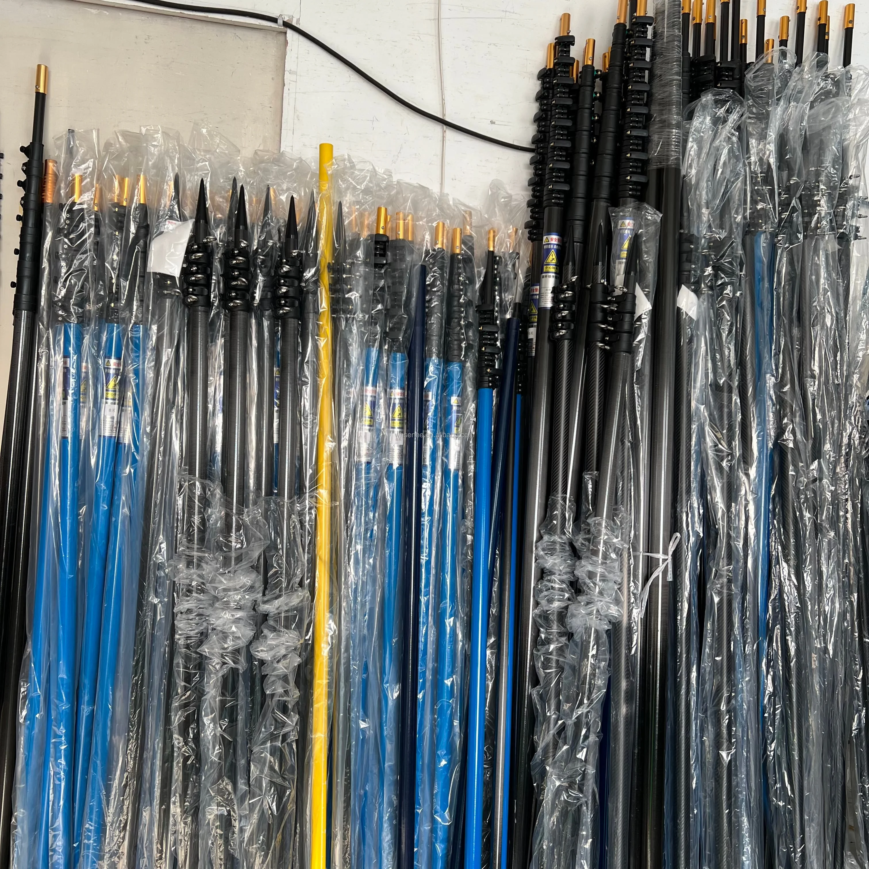 Portable 10ft Compact Size Telescopic Outrigger Poles Custom Factory For Small Yachts