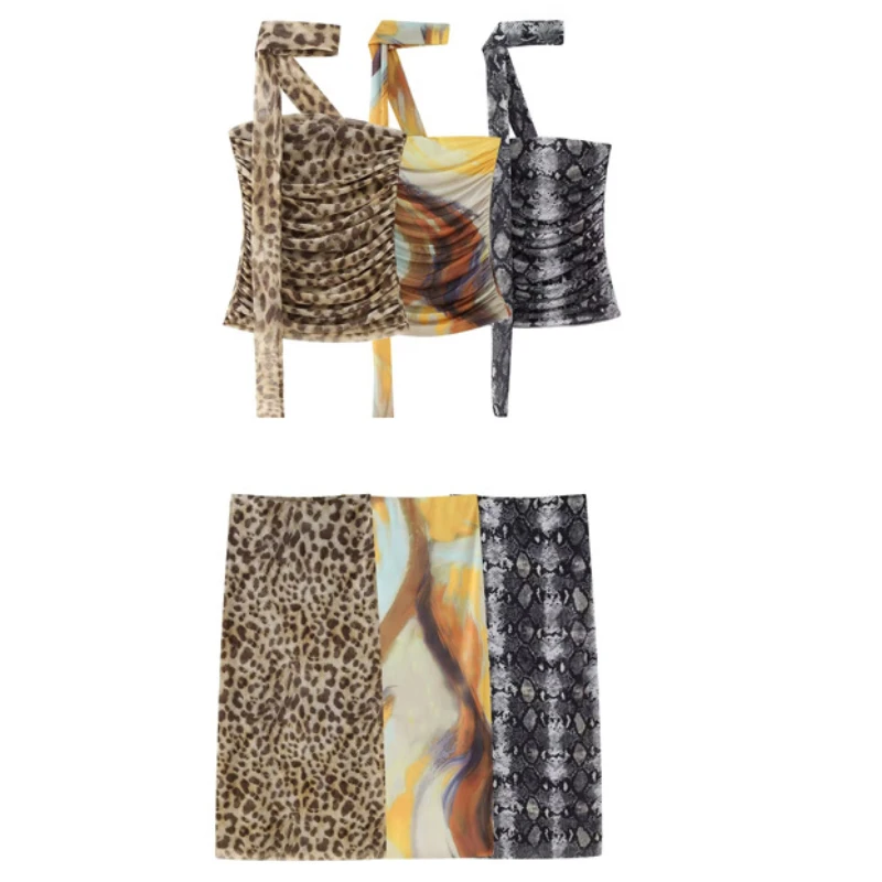 

Женские комплекты в европейском стиле, леопардовый дизайн, юбки-топ с воротником-халтер, из двух частей, шикарные, милые, пряные, со складками для девочек, уличная одежда, модные Ins