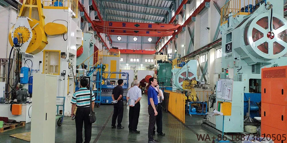 Mesin Press 2500 Ton Langkah Panjang untuk Penempaan Panas