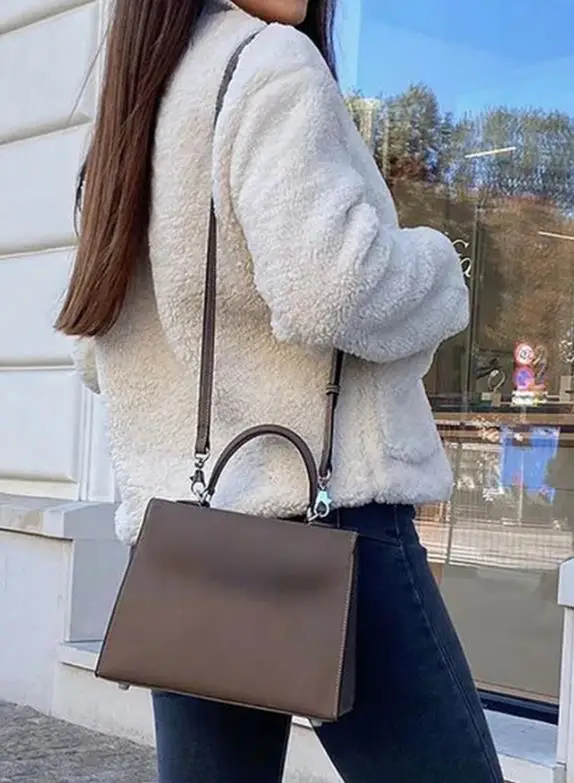 

Women's Fashion Jacket 2025 Autumn/winter New Latest Hot Selling Style Casual Plush Pocket Long Sleeve Jacket Women's Wear