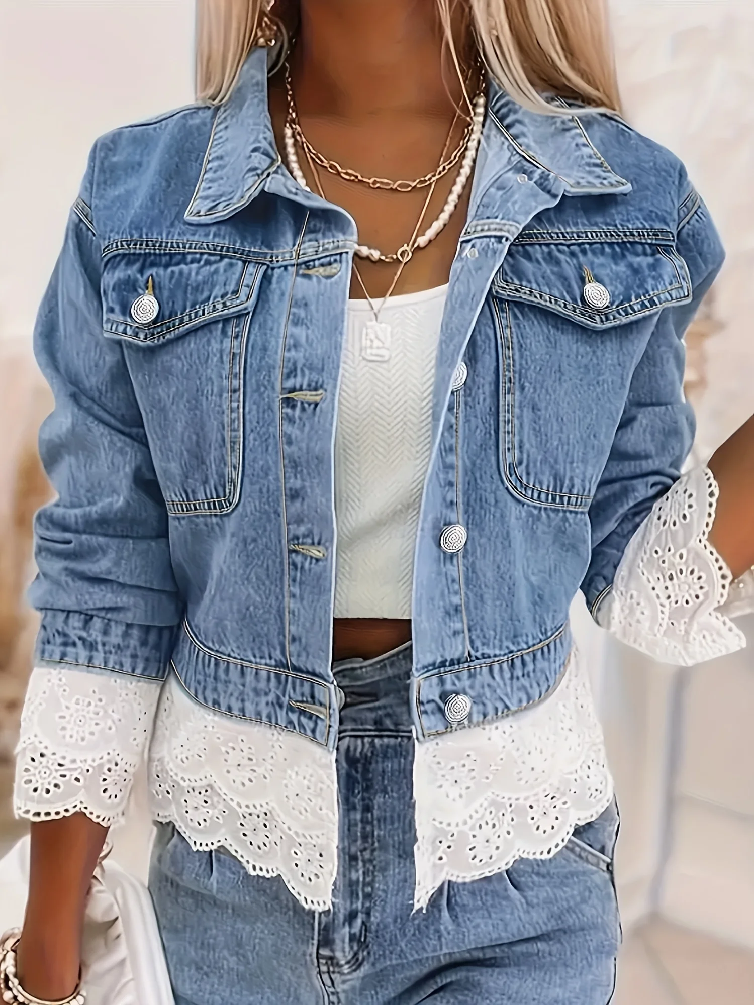 

Plus Size Women's Lace Patchwork Denim Jacket, Sweet Lapel Single-Breasted Cropped Jacket, Gentle Temperament Versatile
