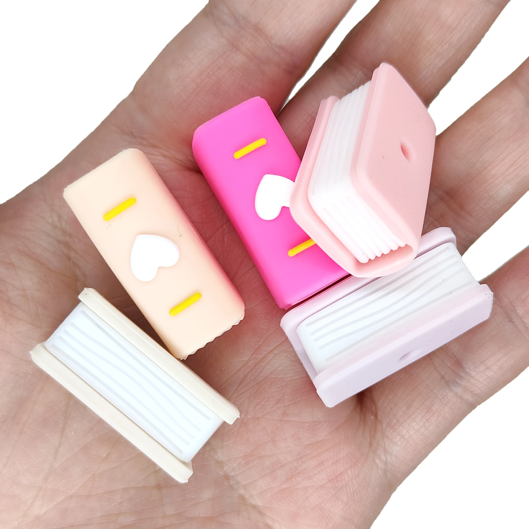 10 قطعة ثلاثية الأبعاد شكل الكتاب البؤري سيليكون الخرز المفاتيح حلية DIY بها بنفسك قلم قابل للخرز صنع المجوهرات