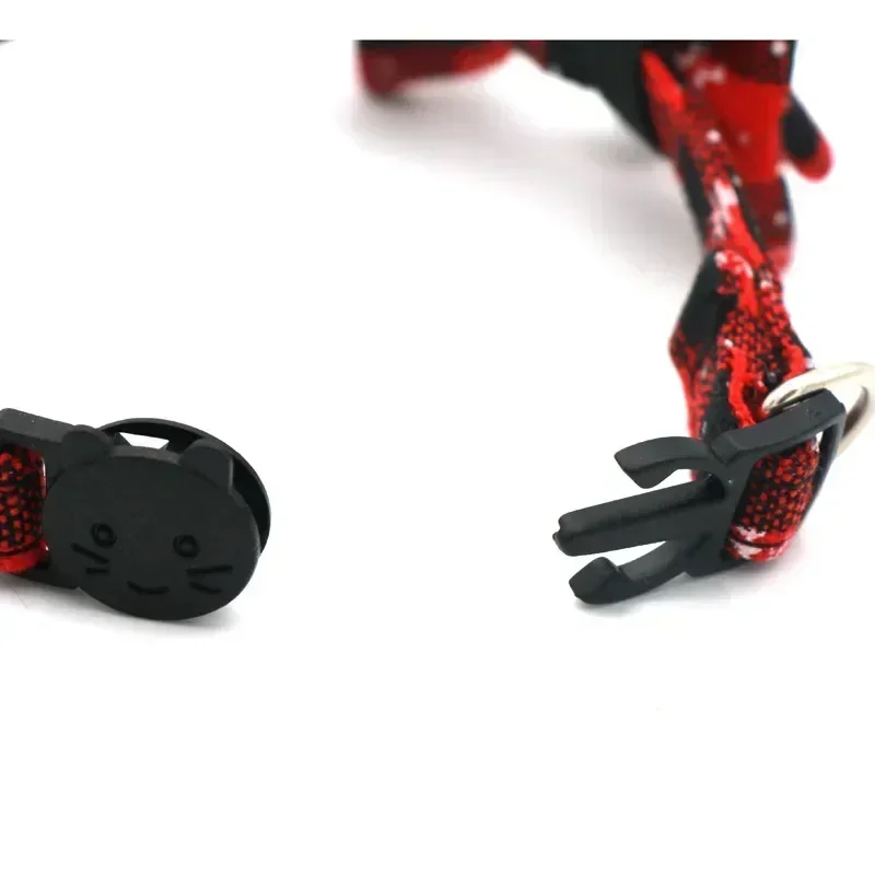 عيد الميلاد Bowknot القط طوق بكلاب صغير مع جرس منقوشة ندفة الثلج قابل للتعديل الانفصال الحيوانات الأليفة جرو هريرة السلامة مشبك قلادة #3