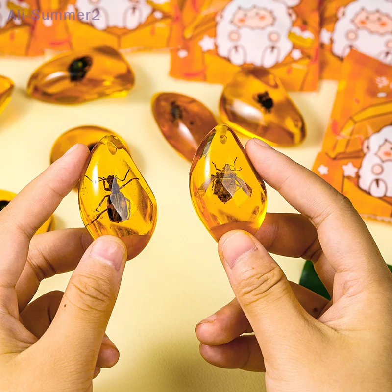 مفاجأة العنبر أعمى حقيبة العقرب كراب فراشة النحل الحشرات العنبر قلادة الأطفال ألعاب تعليمية الحشرات الحرف اليدوية هدية #6