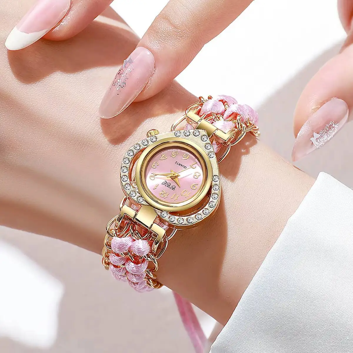 Relojes de Mujer con esfera de corazón y diamantes de imitación a la moda, Reloj de pulsera de cuarzo con correa tejida para Mujer (sin caja)