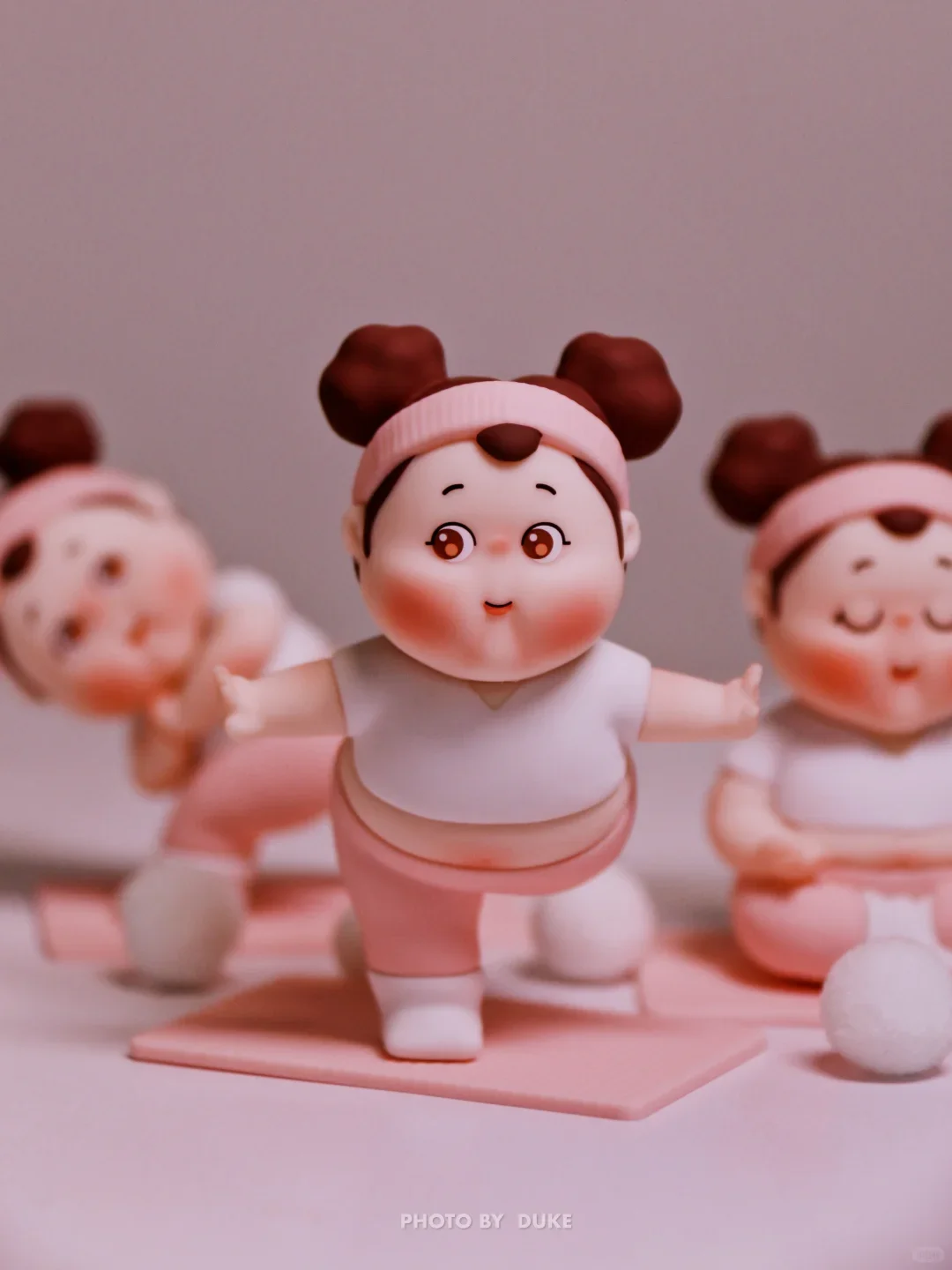 

Genuine Valala Love Yoga Series Mini Blind Box Ornaments Figurines Gifts Trendy Toys Cute Boys Desktop Ornaments Schoolgirl