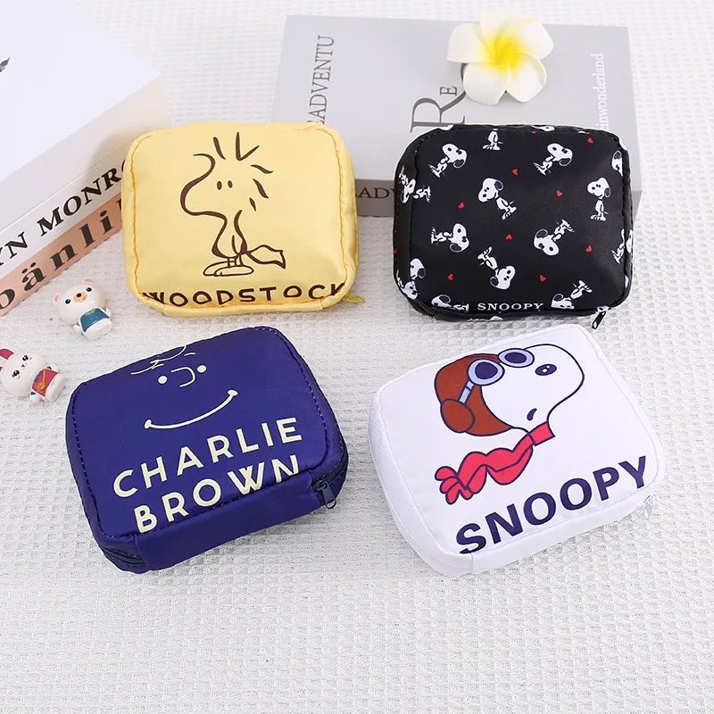 Snoopy Women\'s Tampon Storage Bag Cute Animation Girl Sanitary Pad Pouch Napkin Cosmetic Bags Portable Tampon Holder Organizer