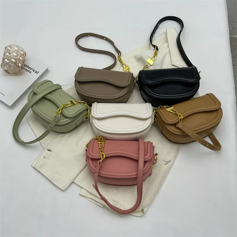

Chic Vintage Fashionable Messenger Bag With Unique Letter Logo Design Elegant Crossbody For Women Leisure And Business