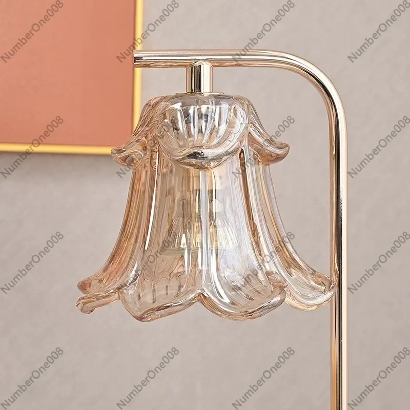 Geometric Glass Multi-faceted Aroma Diffuser Wax Melting Lamp Bedside Decorative Art Table Lamp Flameless Minimalist Gift