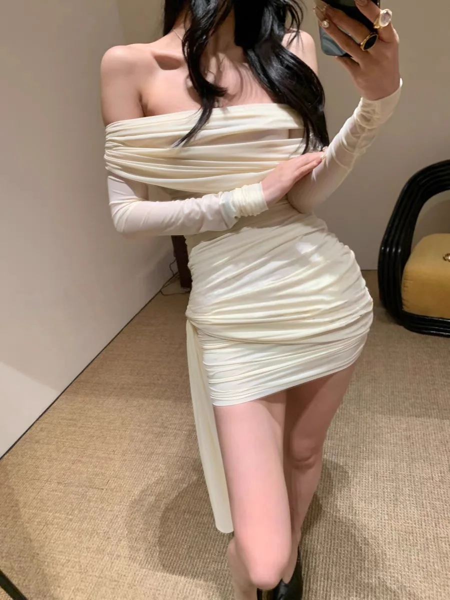 

Ele Milk White One-oulder Gown with Saes Knitted ort Skirt Two-Piece Set Women's Soft Sle Spring Autumn Dr