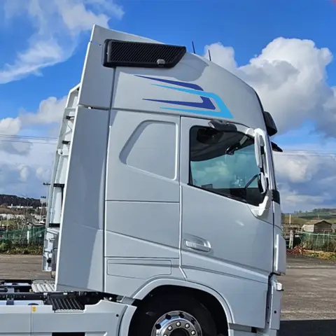 8 best sales volvo truck sticker - №6