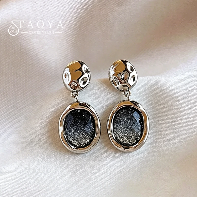 2026 New Blue Galaxy Oval Pendant Earrings for Women and Girl Elegant Luxury High-End Accessory Attractive Unusual Ear Jewelry