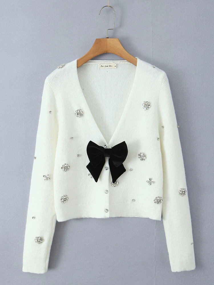 

Korobov French Sweet Winter V Neck Long sleeve Appliques Bow Solid Knitted Cardigan new arrival 2025