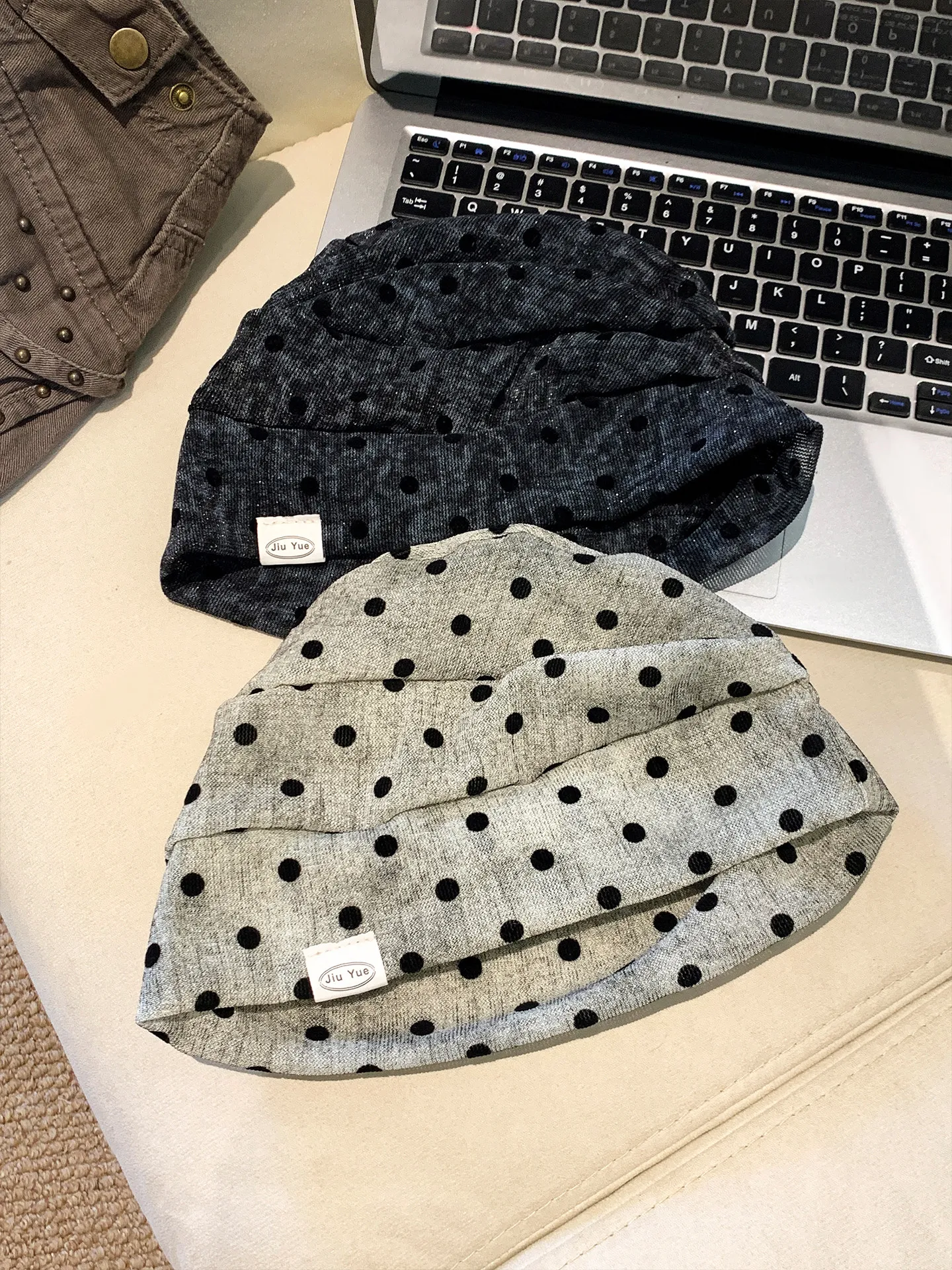 Korean Vintage Polka Dot Slouchy Beanie Women 2026 Spring Summer Thin Luxury Soft Hat Face Small Fashion Skull Cap