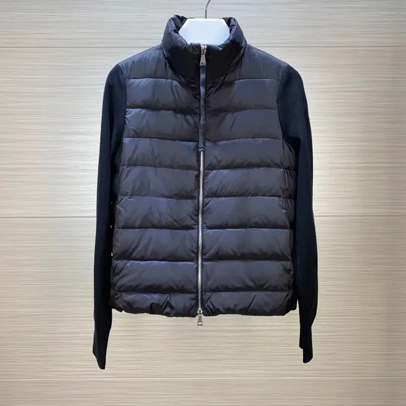 Knitted and spliced down jacket for autumn and winter 2023, versatile top for outerwear, white duck down light and thin standing