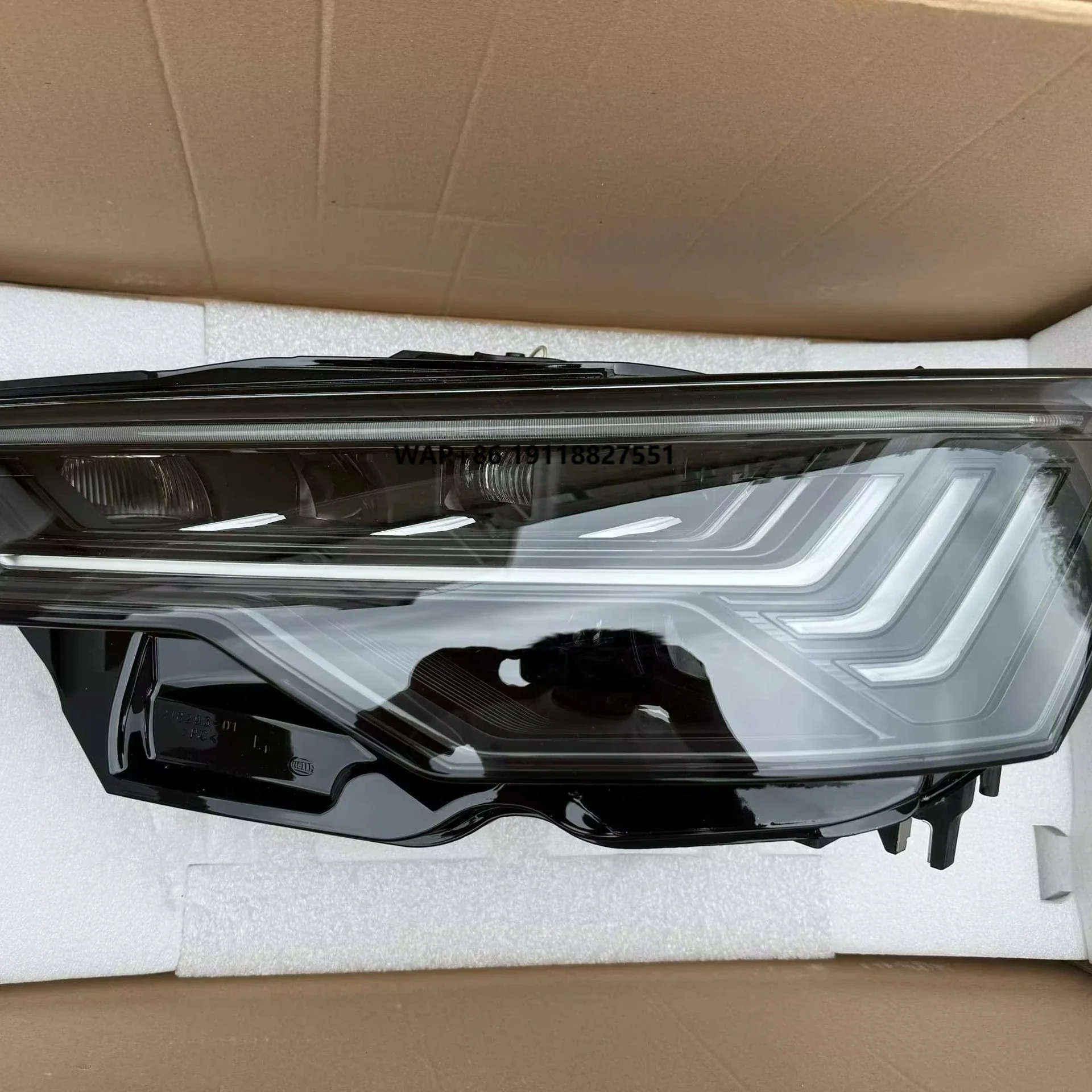 

2019-2024 A6C8LED Headlight Assembly Matrix Five Bar Dynamic Headlight Automotive Headlight 4K0941035C