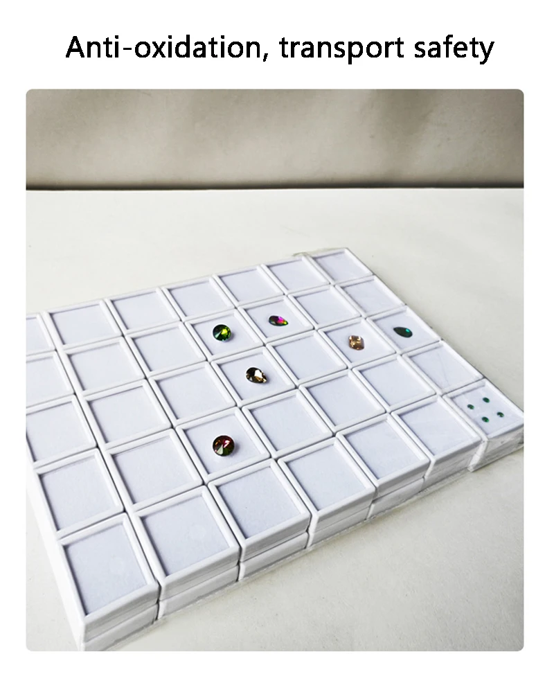 70Pcs Transparent Gemstone Display Box Ring Face with Bare Gemstone Plastic Transparent Diamond Display Box 3x3cm 4x4cm