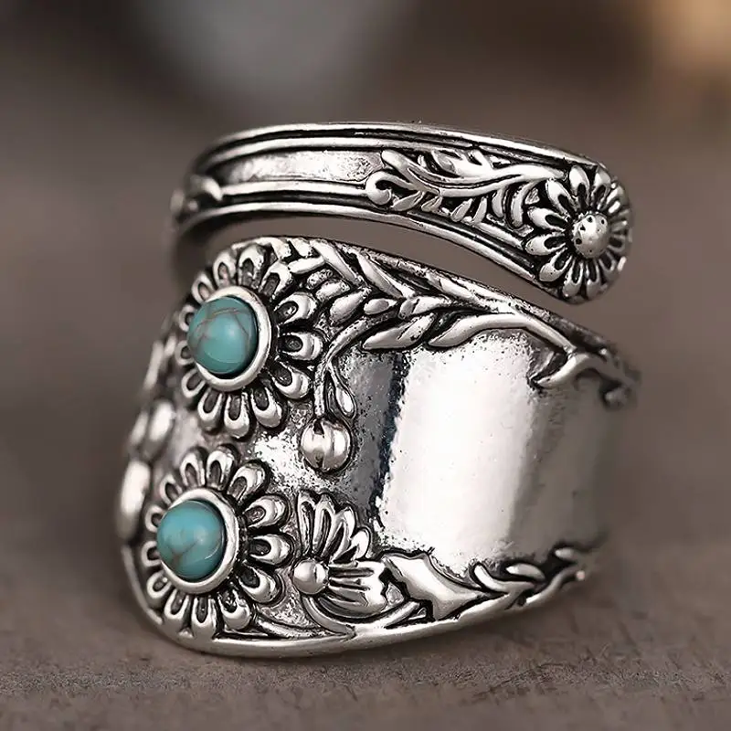 Huitan Nachahmung Türkis Frauen Vintage Öffnung Ring Anti Silber Farbe Gravieren Design Party Täglichen Zubehör Spezielle Schmuck