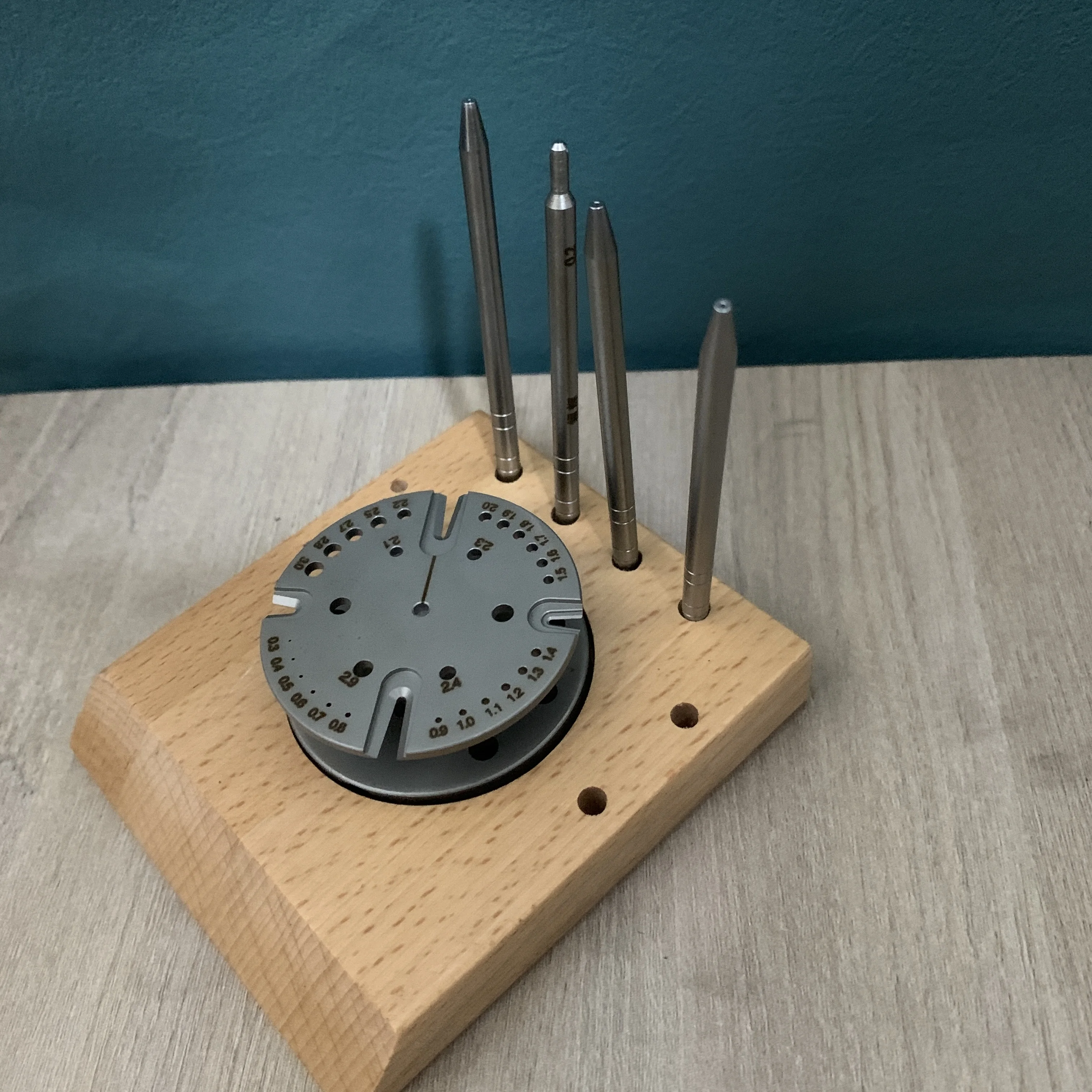 Mechanical Watch Oscillator Positioning Fixture for Pivot Work Movement Servicing and Component Assembly