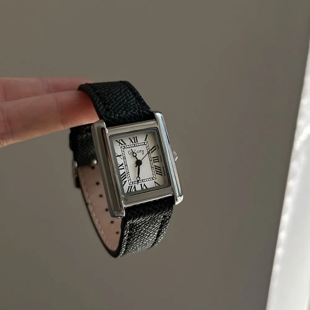Fashion Precise Womens Watch Minimalist Elegant Quartz Watch Luxury Alloy Rectangle Wristwatch Female Business