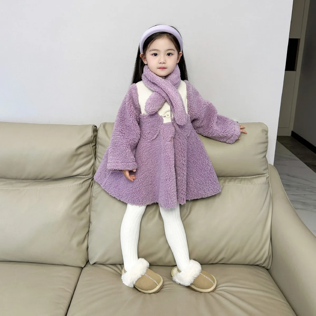 

New Winter Girl Mid-length Plush Top Korean Version Baby Girl Fashion Lady Fur One-piece Warm and Elegant Dress