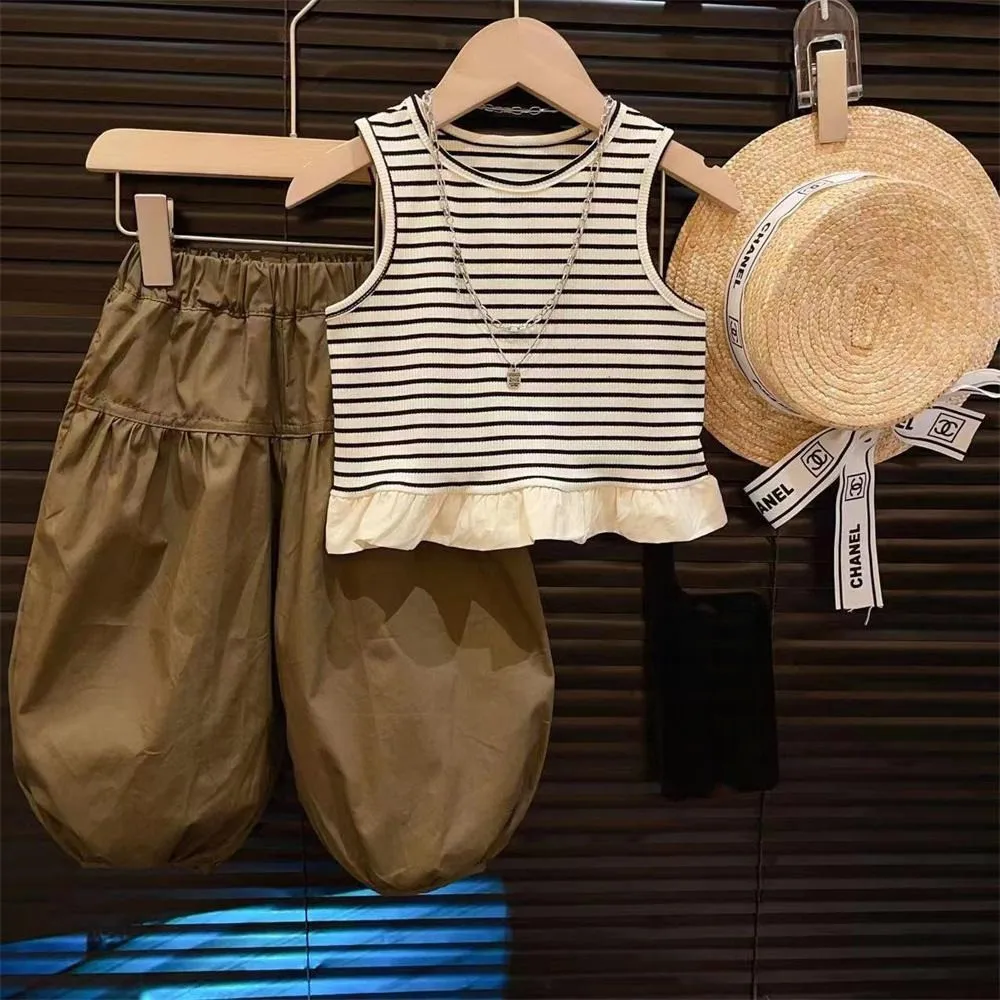 

Корейская версия, кружевная лоскутная полосатая футболка без рукавов + свободные брюки с защитой от комаров, комплект из двух предметов, новый летний повседневный комплект