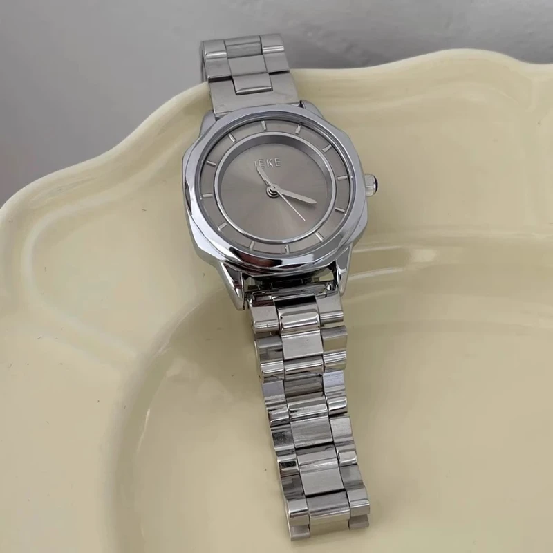 2025 waterproof quartz watch birthday gift simple cold wind classic trend women's watch elegant and simple