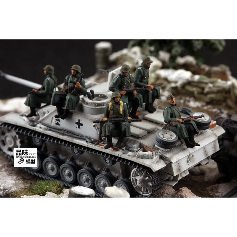 1/72 Actiefiguren Duitse leger Sneeuw Winter Auto met 6 soldaten Set Model Creatieve scène Poppen Speelgoed Display