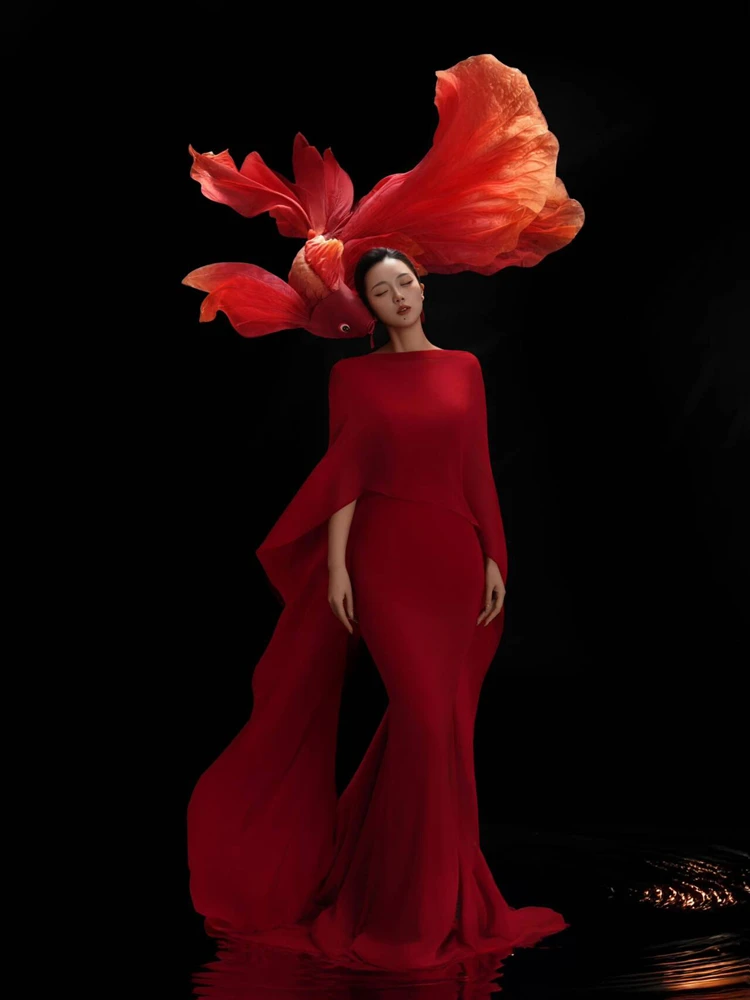 

New Year Red High-End Studio Portrait Photography Costume Artistic Chinese Style Koi Theme Retro Individual Art Photo Suit