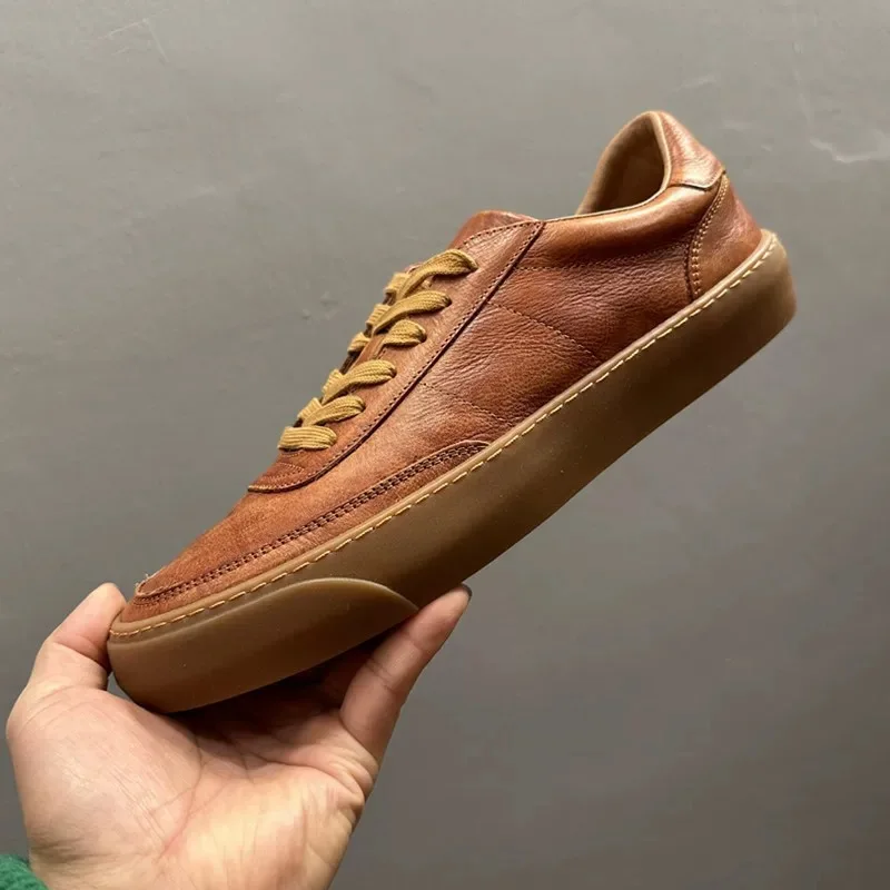 

Мужские повседневные кроссовки из натуральной кожи, новинка 2026 года, винтажные ретро-кеды с эффектом потертости, модные скейтерские туфли в европейском стиле с эффектом состаривания