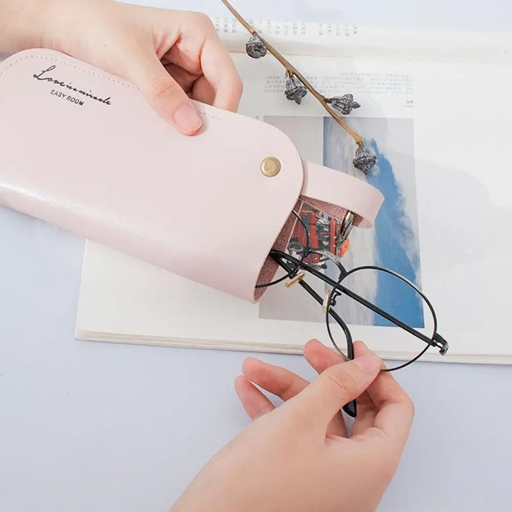 

PU Leather Sunglasses Storage Bag with Keyring Durable Sunglasses Pouch Solid Color Portable Hanging Sunglasses