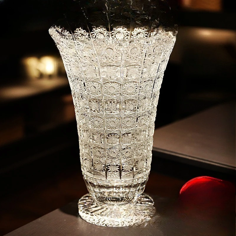 

Hand-carved exquisite crystal glass vase, living room ornament flower arrangement decoration