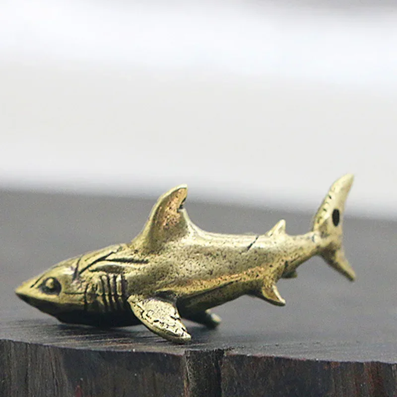 Miniatures Desktop Ornament Paracord  Decoration Craft Accessories Vintage Keychain  Brass Shark Animal Figurines Pendant