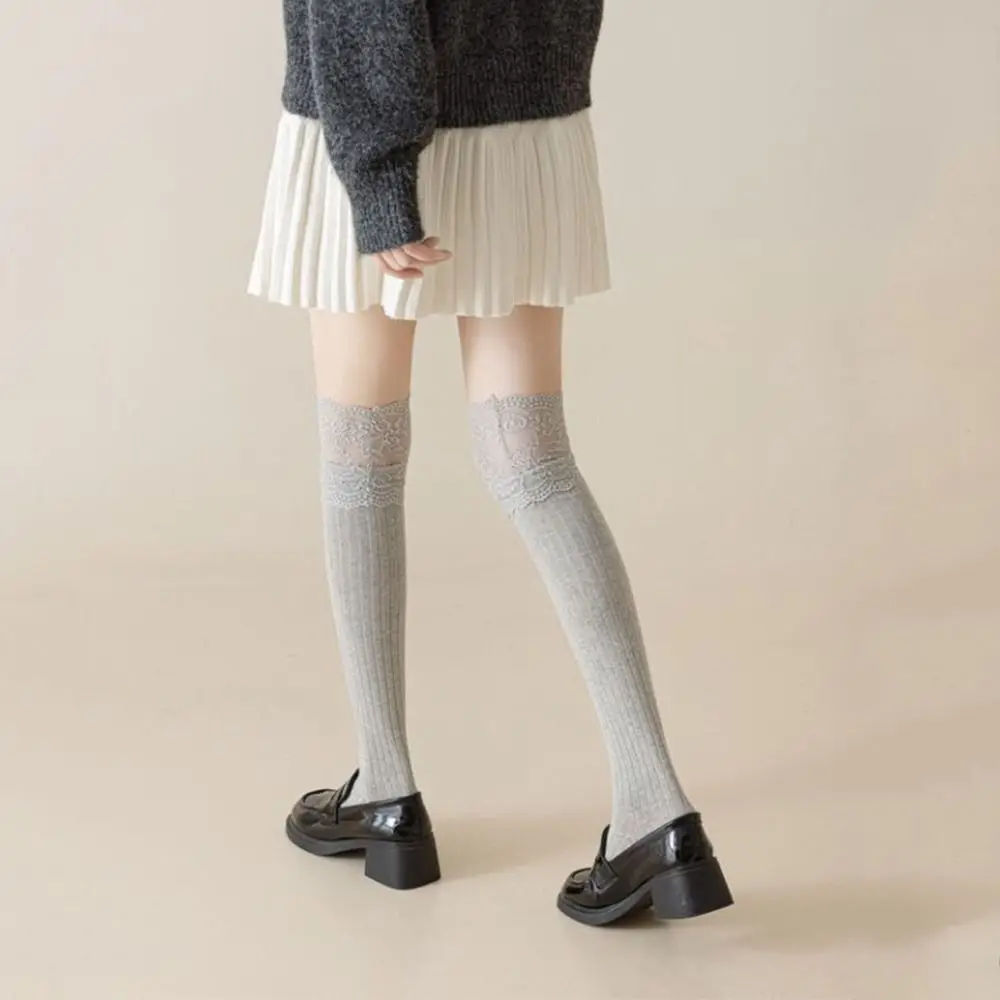 العصرية بلون المرأة الجوارب الطويلة لينة الدانتيل تقليم محبوك جوارب تنفس سميكة جوارب طويلة إلى الركب Harajuku الشارع