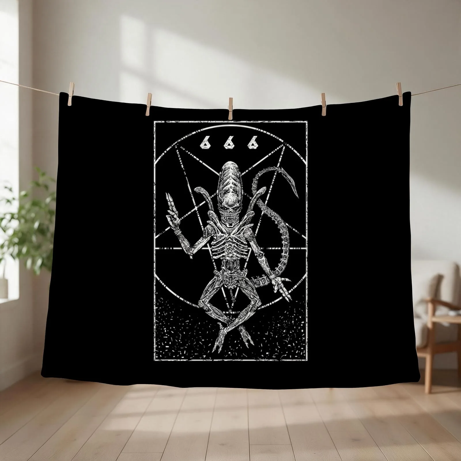 Xenomorph God Throw Blanket couch cozy soft plush fuzzy picnic outdoor blanket