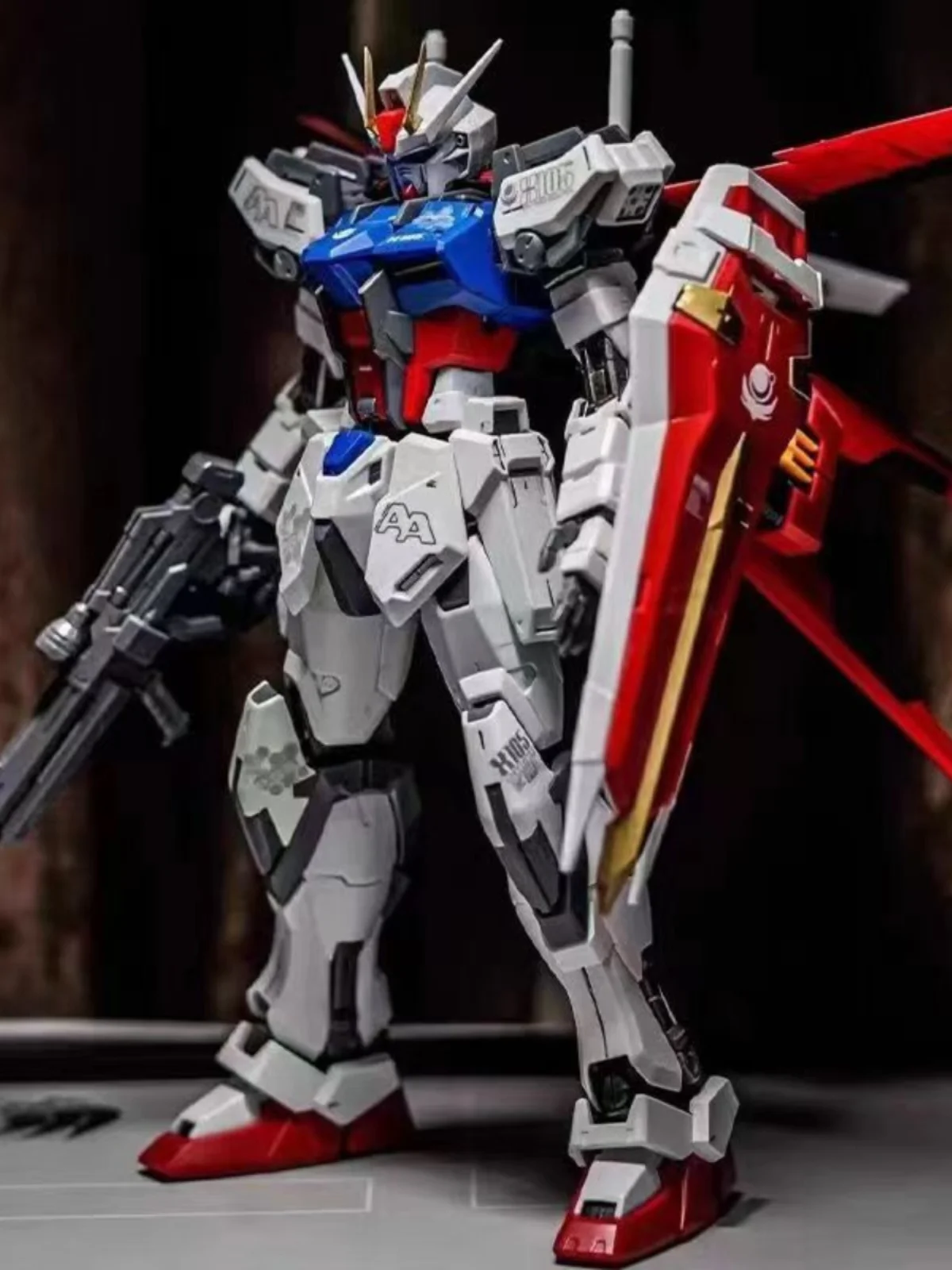 

Сбор свою собственную модель, комплект, сильная штурмовая новая свобода, красный герметичный дух ветра, HG, игрушка, мобильный костюм, фигурка робота для мальчика