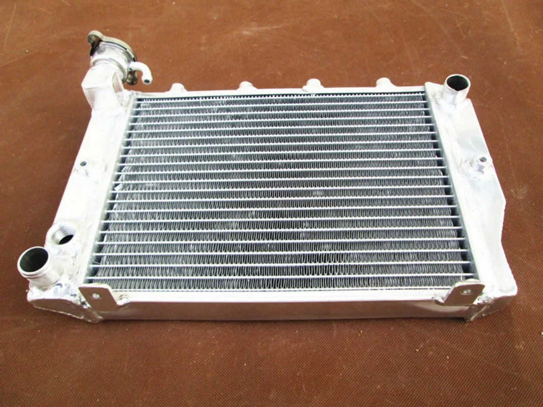 

For 1982-1986 Honda Magna 700 VF700C Aluminum Radiator Cooler Cooling Coolant 1982 1983 1984 1985 1986