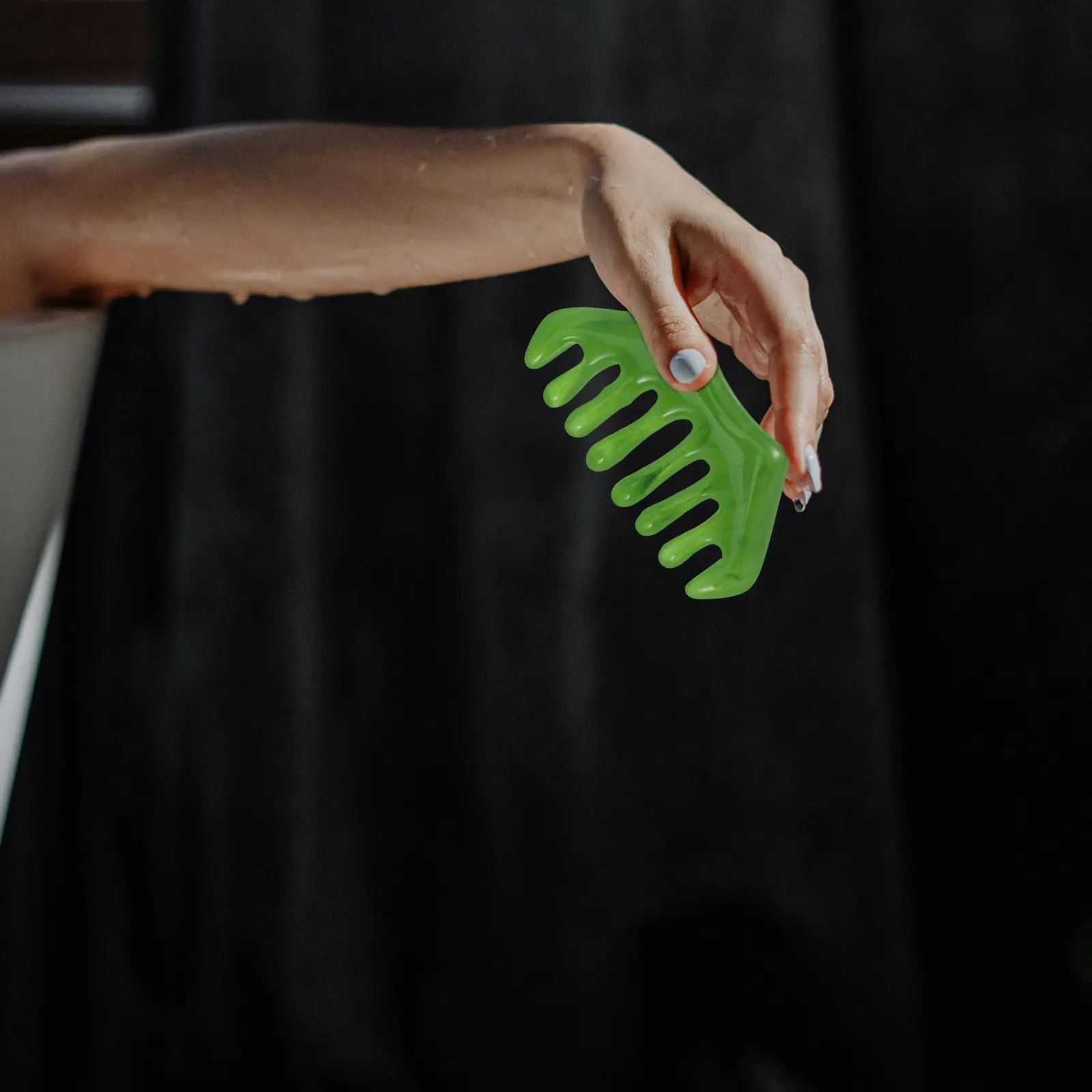 2Pcs Jade Scalp Massager Comb Wide Tooth Hair Comb for Gentle Scalp Massage Detangling Comfortable Grip Portable Home Outdoor